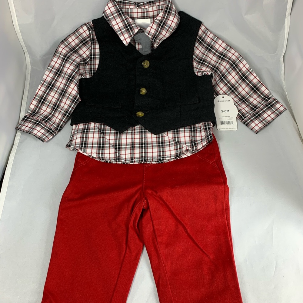 NEW 4-pc infant outfit 3-6 mos - Picture 2 of 6